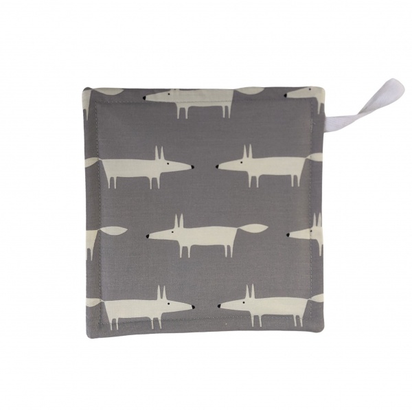 Pot Grab in Scion Mini Mr Fox Silver Grey